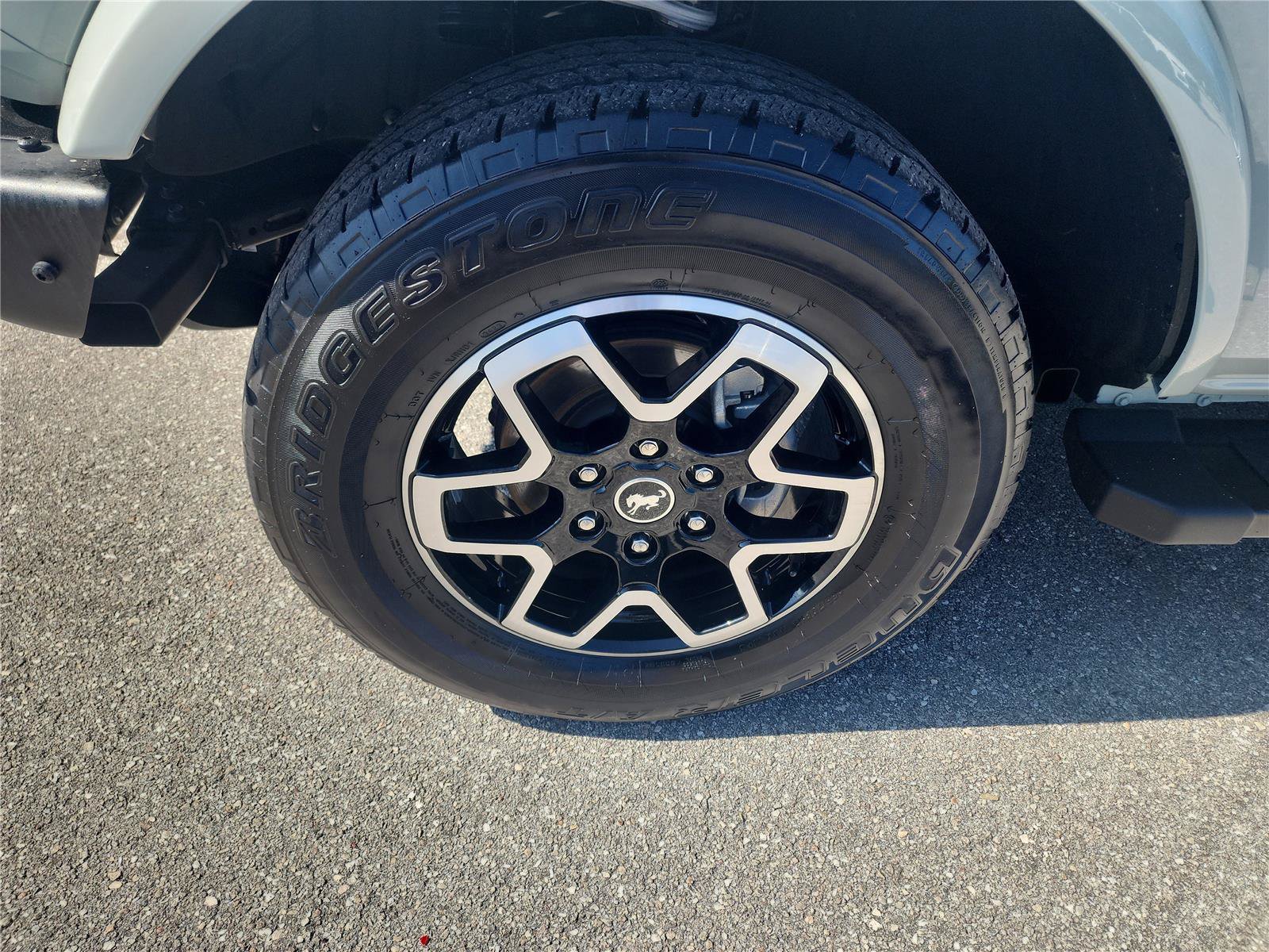 Certified 2024 Ford Bronco Outer Banks AWD/4WD image 10