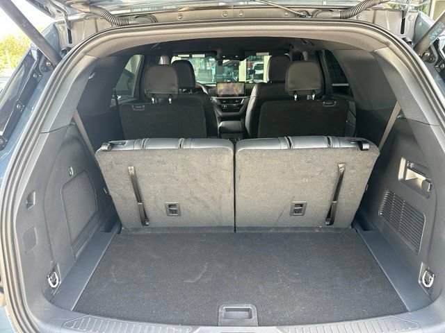 Certified 2026 Ford Explorer ST-Line w/ ST-Line Street Pack RWD image 17