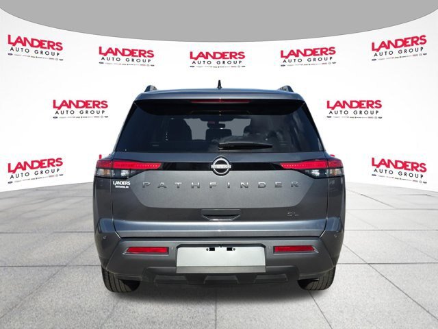 Used 2026 Nissan Pathfinder SL FWD image 4
