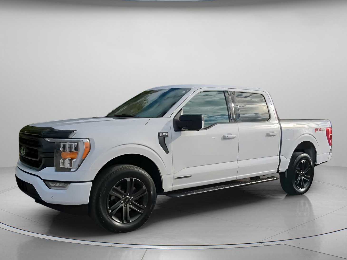 Certified 2021 Ford F150 XLT w/ Equipment Group 302A High image 5