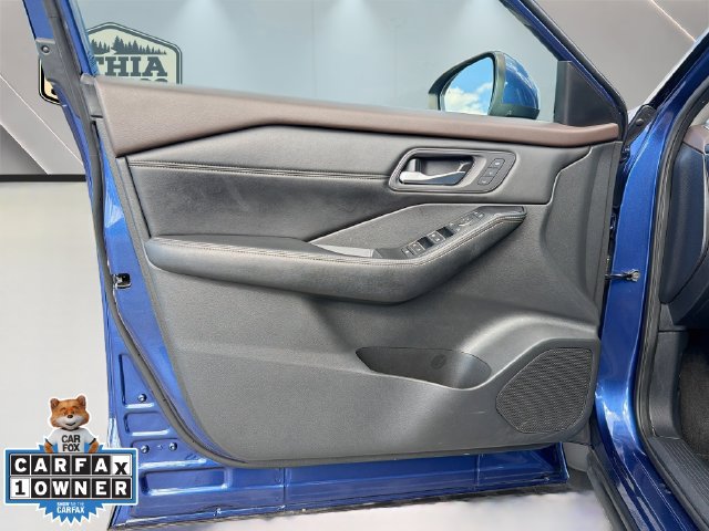 Used 2022 Nissan Rogue SL w/ SL Premium Package FWD image 23