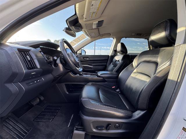 Used 2022 Nissan Pathfinder SL image 14