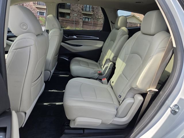Used 2020 Buick Enclave Premium w/ Sun and Sites Package FWD image 10