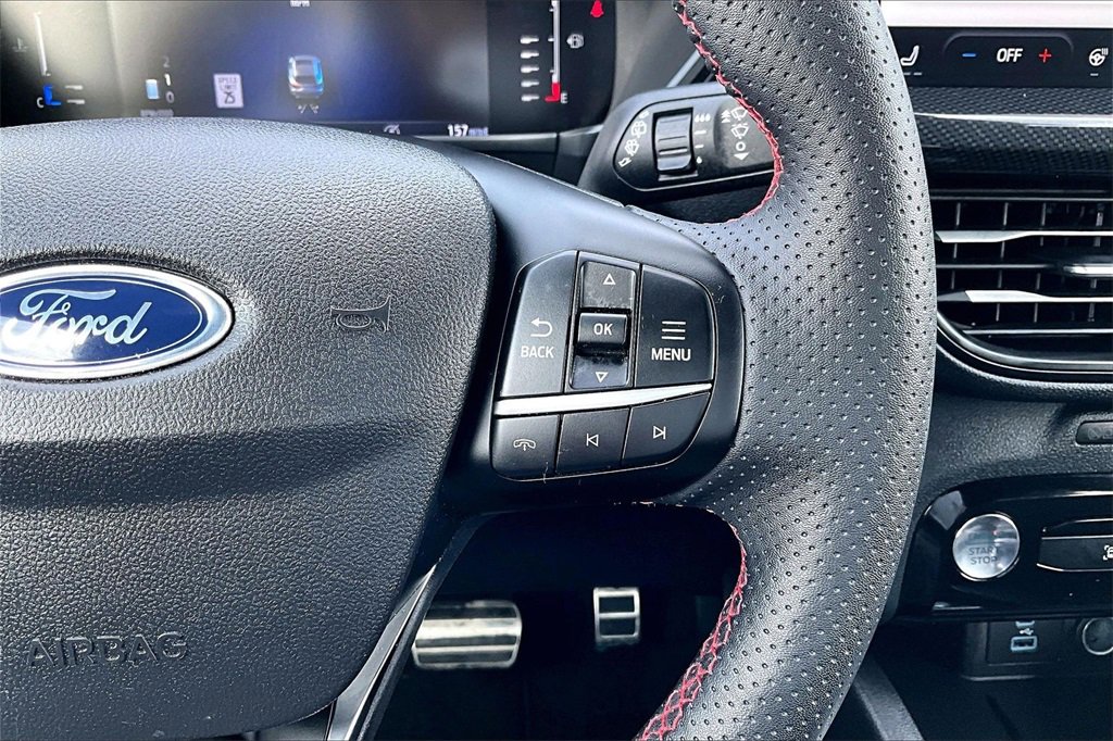 Certified 2023 Ford Escape ST-Line w/ Tech Pack #1 image 19