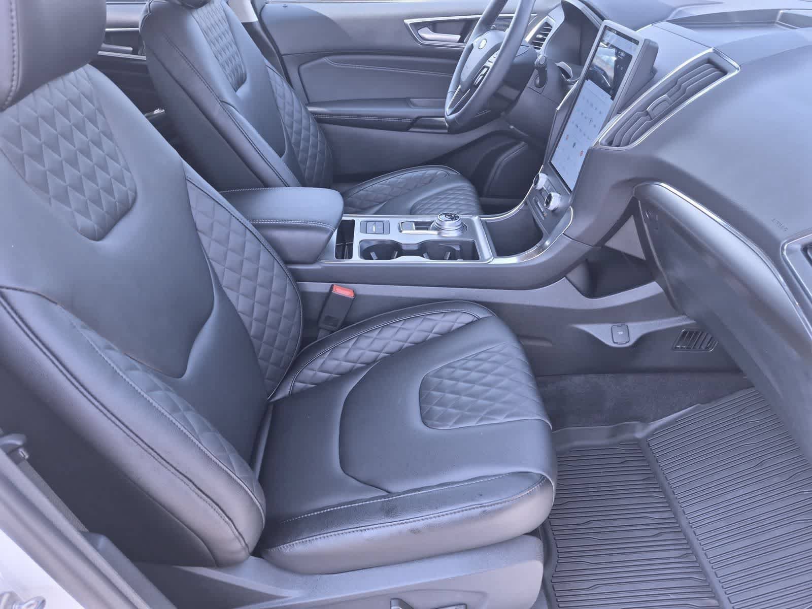 Certified 2024 Ford Edge Titanium AWD/4WD image 21