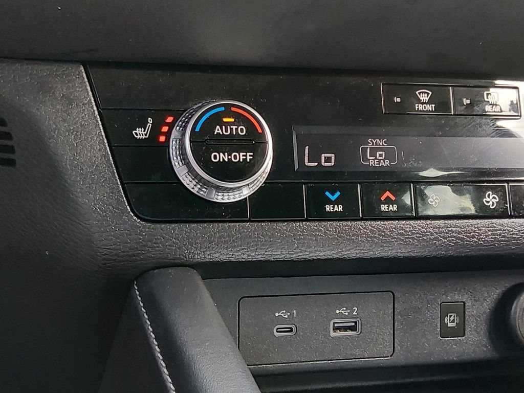 Used 2023 Mitsubishi Outlander SEL FWD image 20