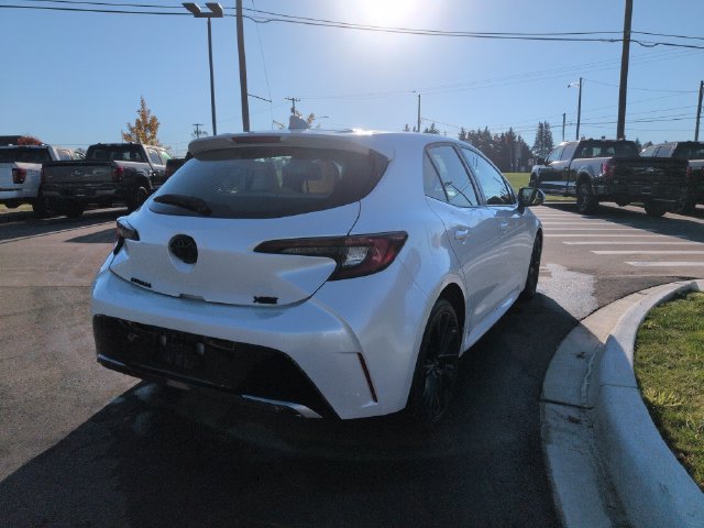 Used 2024 Toyota Corolla XSE FWD image 5