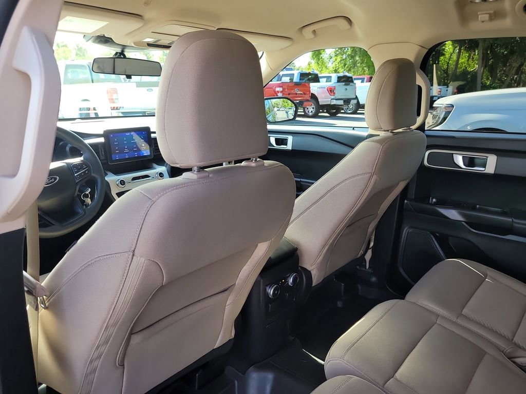 Certified 2021 Ford Explorer 2WD image 9