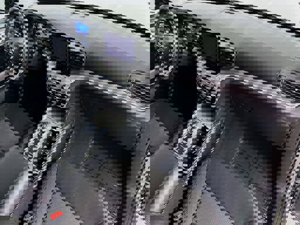 Certified 2024 Ford Explorer XLT image 32