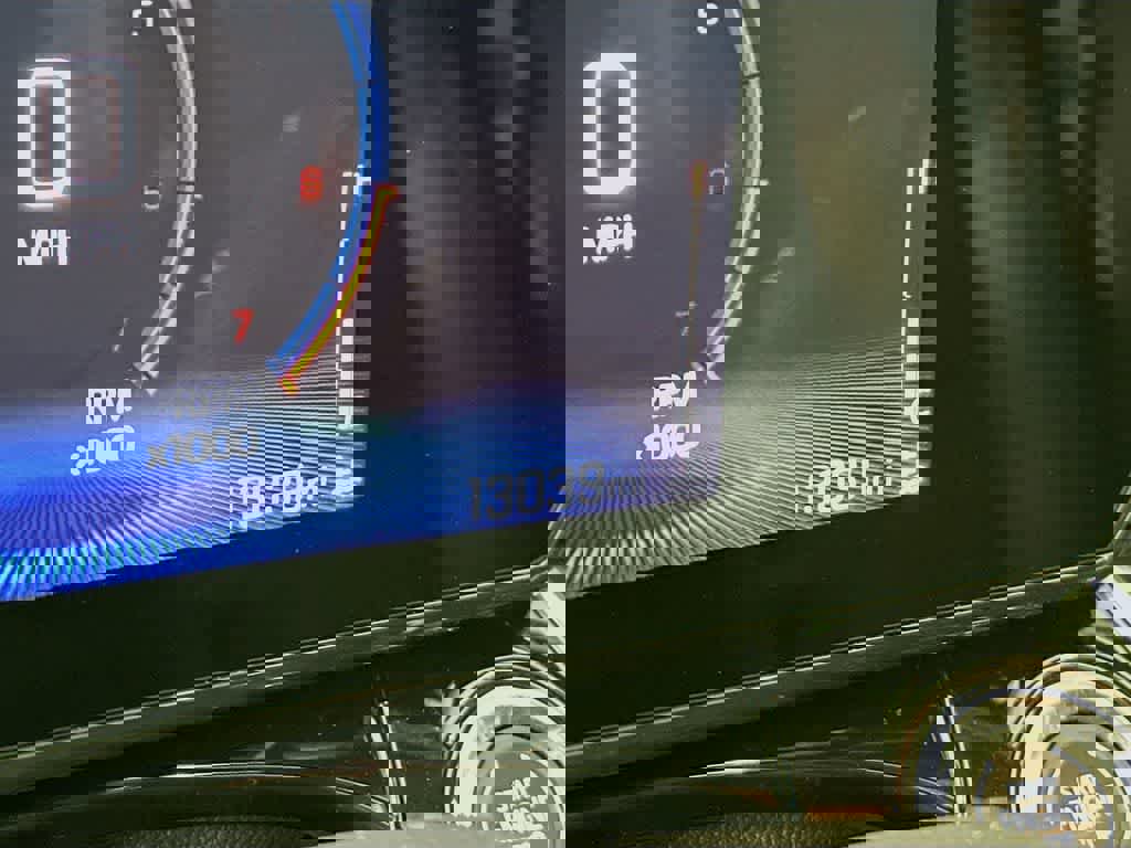 Used 2024 Chevrolet Trax RS w/ Sunroof Package image 19