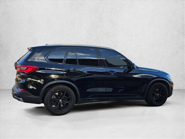Used 2019 BMW X5 xDrive40i w/ Convenience Package AWD/4WD image 4