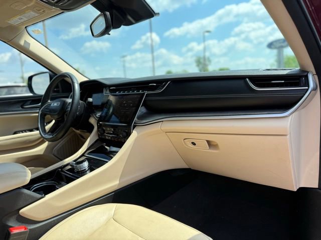 Used 2021 Jeep Grand Cherokee L Limited AWD/4WD image 20