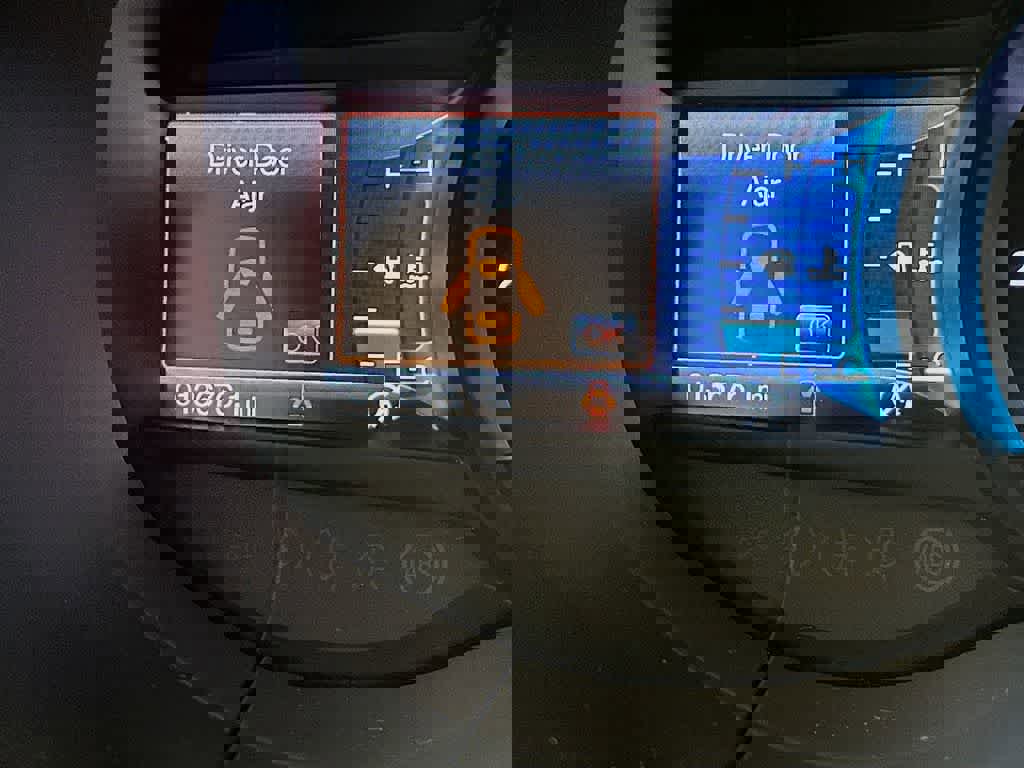 Certified 2024 Ford Edge Titanium image 22