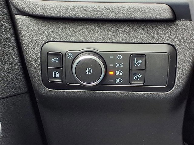 Certified 2025 Ford Escape SE w/ Class II Trailer Tow Package image 25