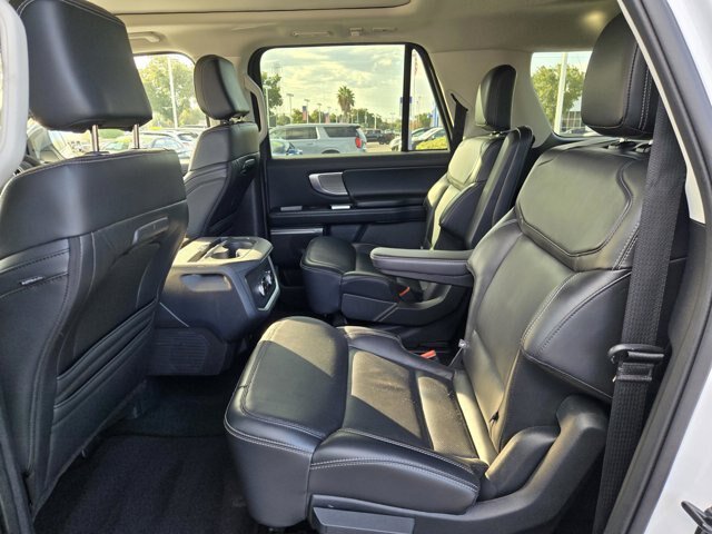 Certified 2025 Ford Expedition Max Platinum AWD/4WD image 10