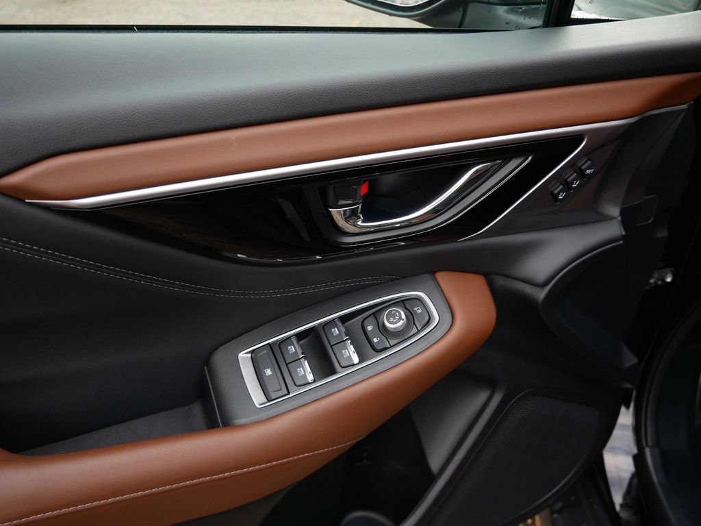 Used 2024 Subaru Outback Touring XT w/ Popular Package #2 image 16