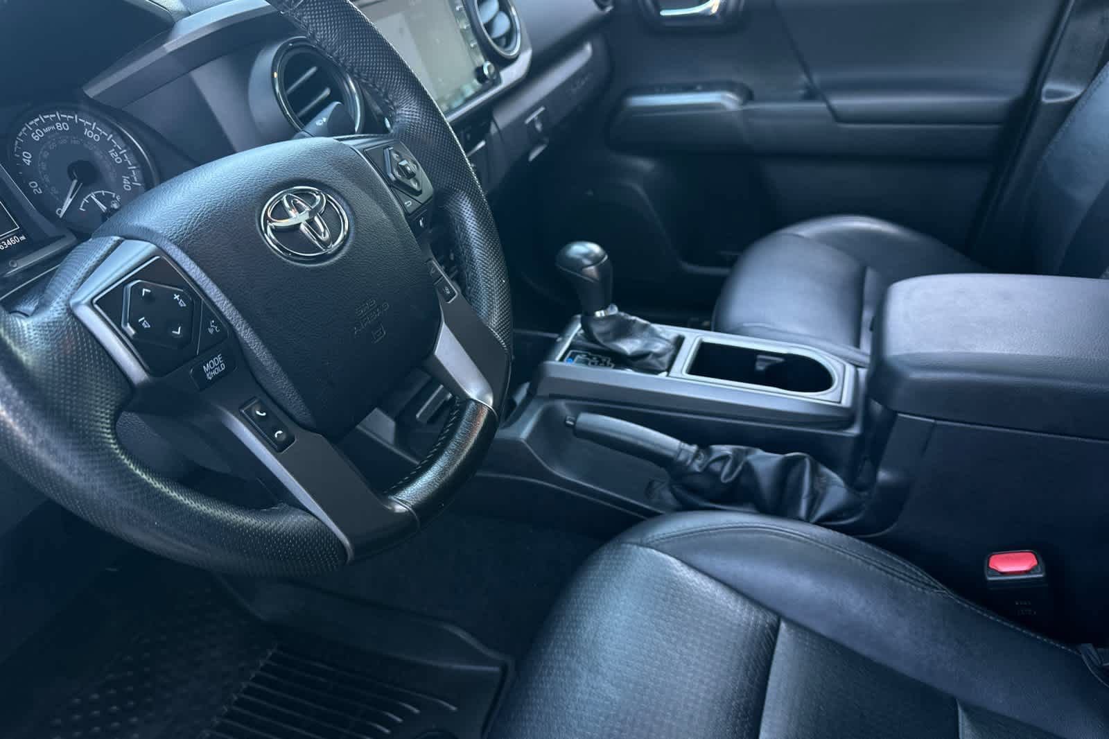 Used 2022 Toyota Tacoma TRD Off-Road w/ TRD Premium Off Road Package image 11