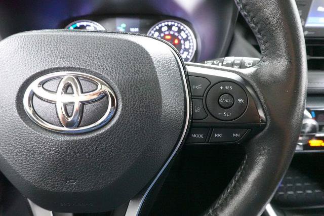 Used 2021 Toyota RAV4 XLE w/ Convenience Package AWD/4WD image 16