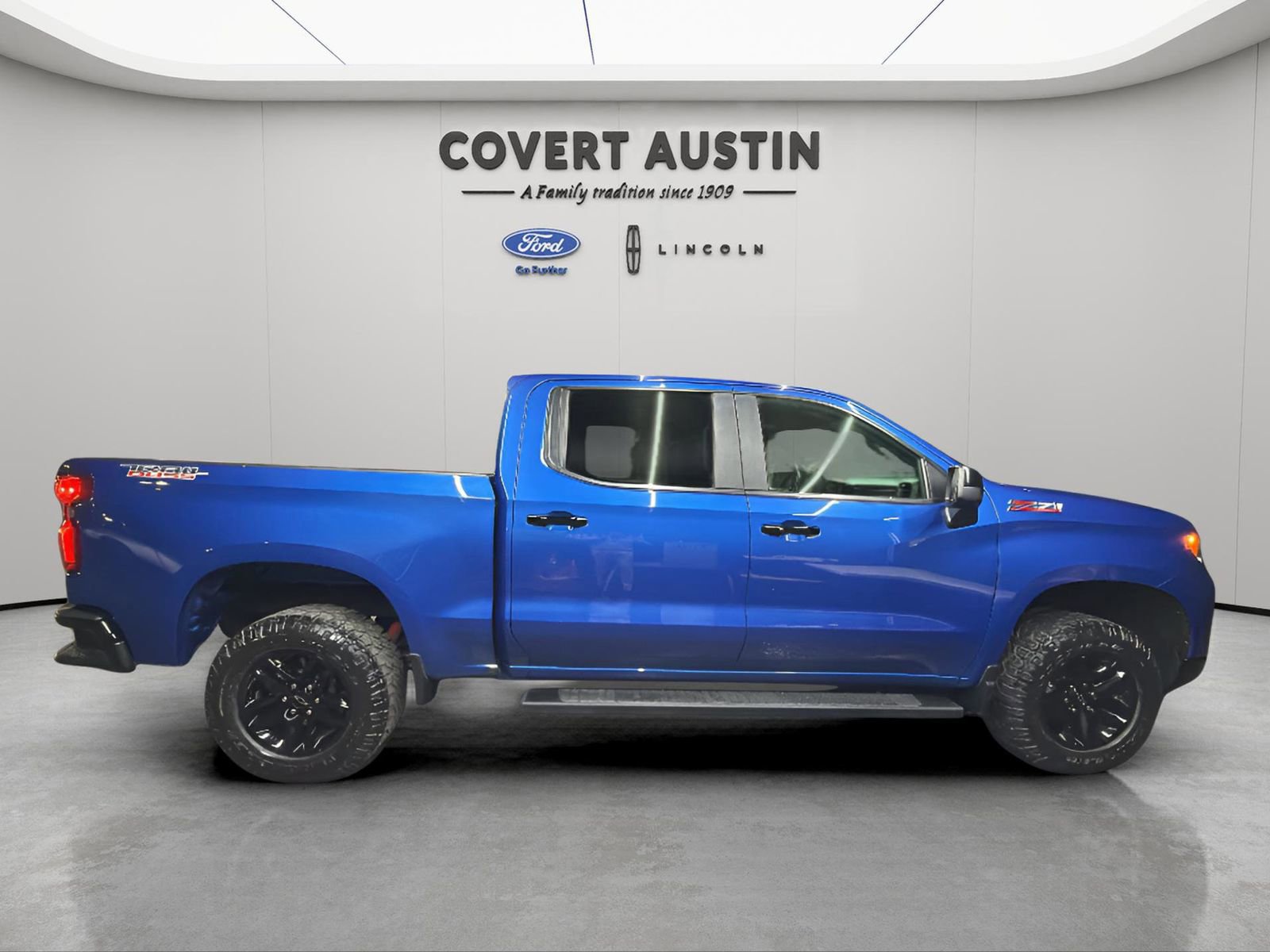 Used 2022 Chevrolet Silverado 1500 LT Trail Boss image 6