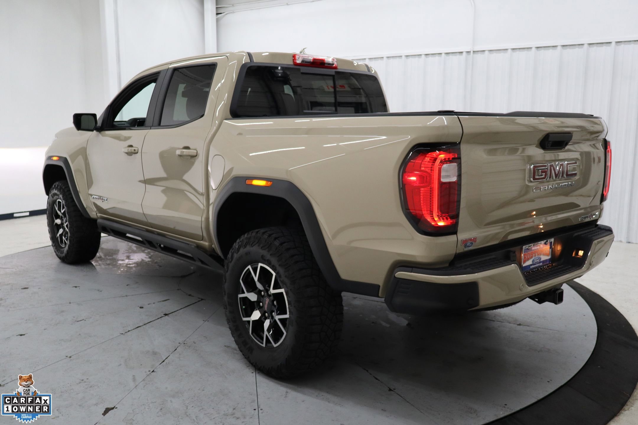 Used 2024 GMC Canyon AT4X image 8