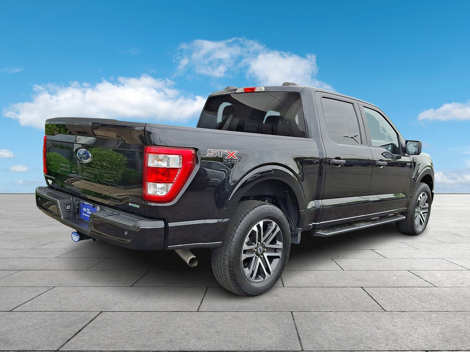 Certified 2023 Ford F150 XL w/ STX Appearance Package AWD/4WD image 4