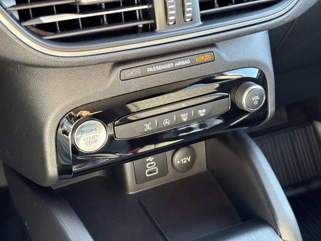 Certified 2025 Ford Escape Active w/ Tech Pack #1 FWD image 31