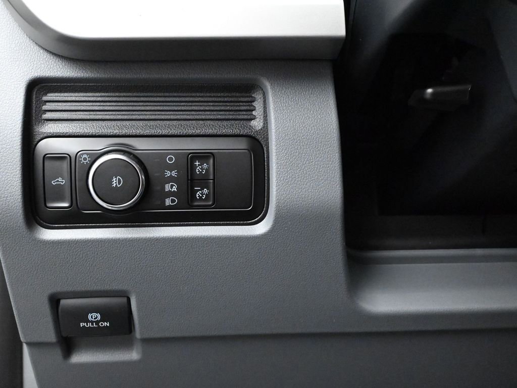 Certified 2024 Ford F250 XLT w/ FX4 Off-Road Package image 12