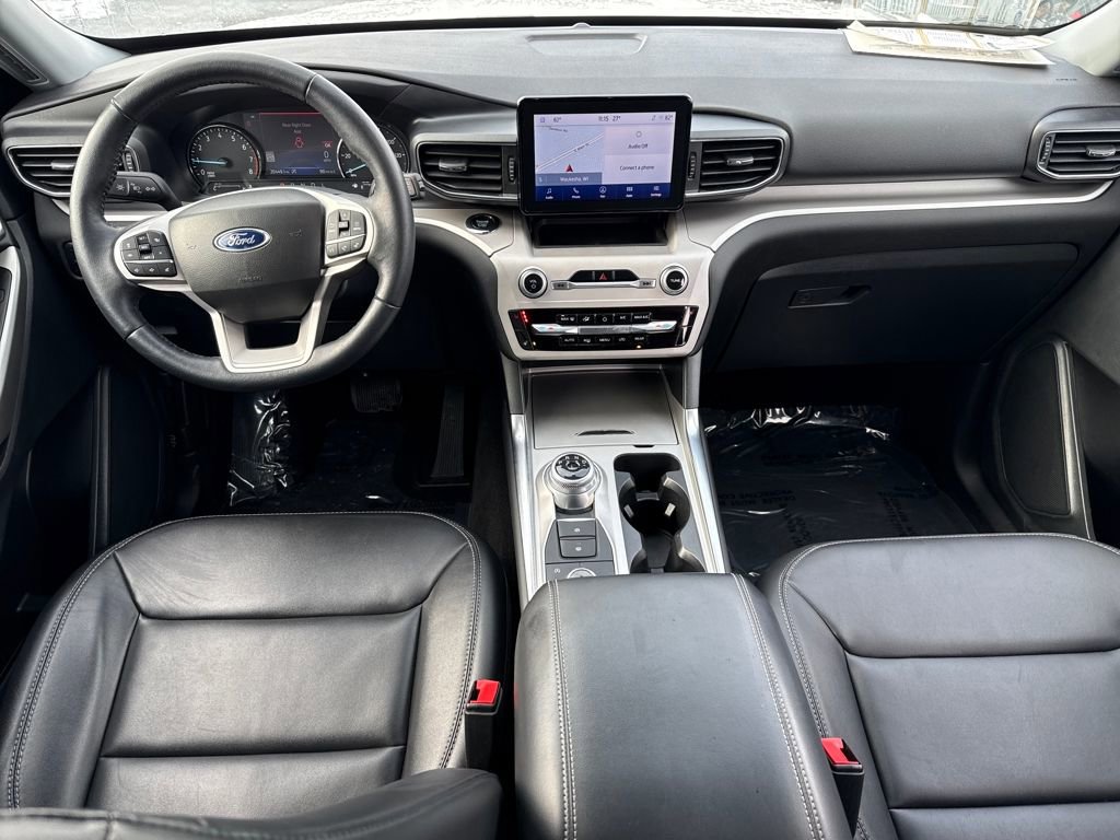 Certified 2023 Ford Explorer XLT w/ Equipment Group 202A image 11