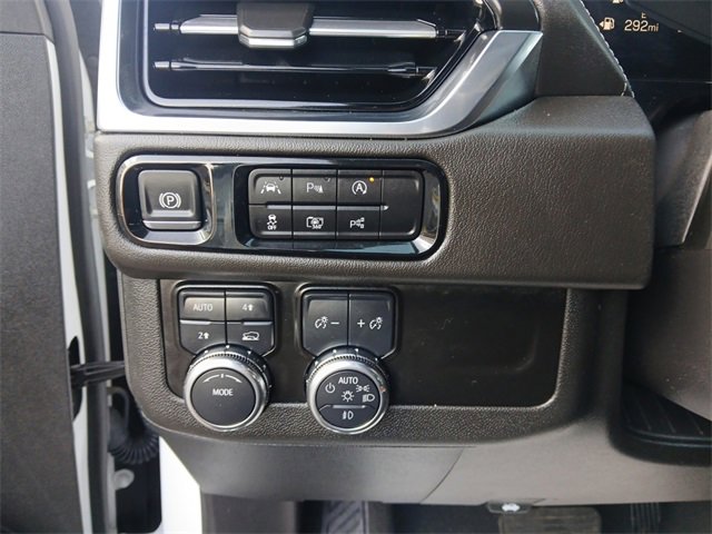 Used 2025 GMC Yukon XL Denali image 20