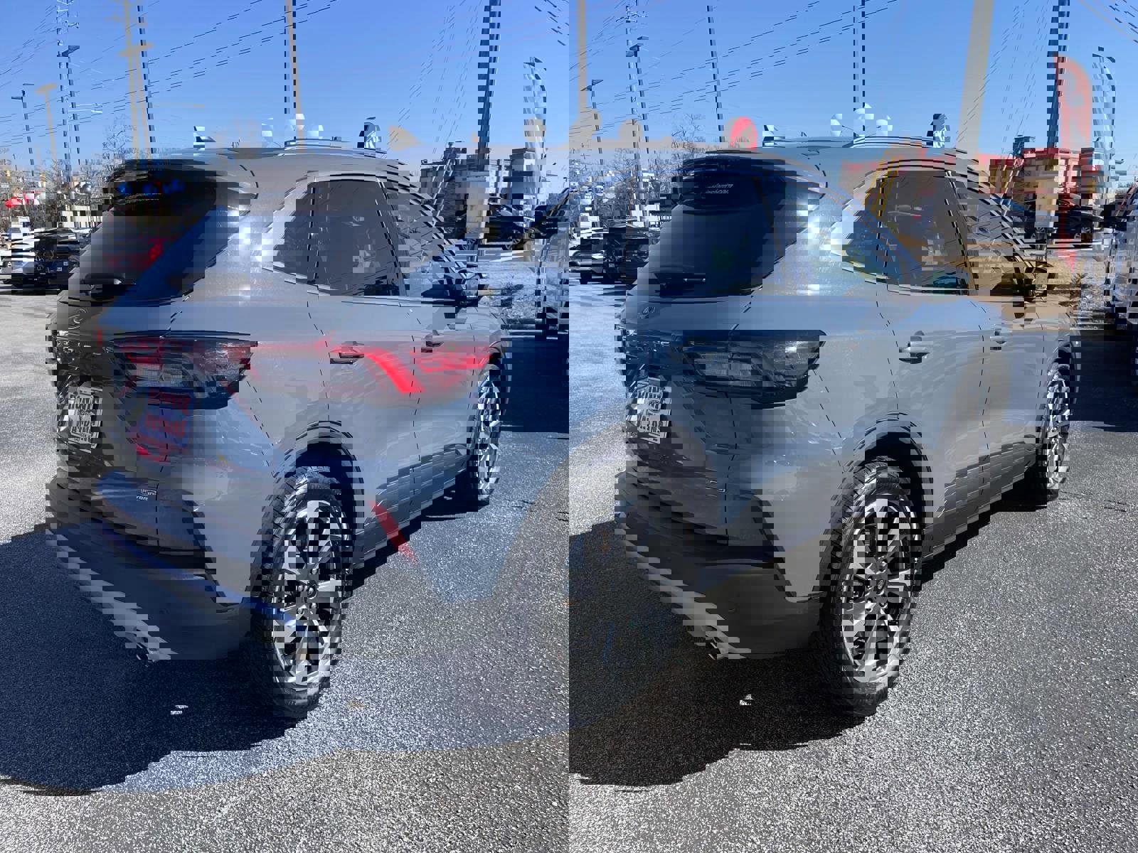 Certified 2025 Ford Escape Platinum w/ Premium Technology Package image 4