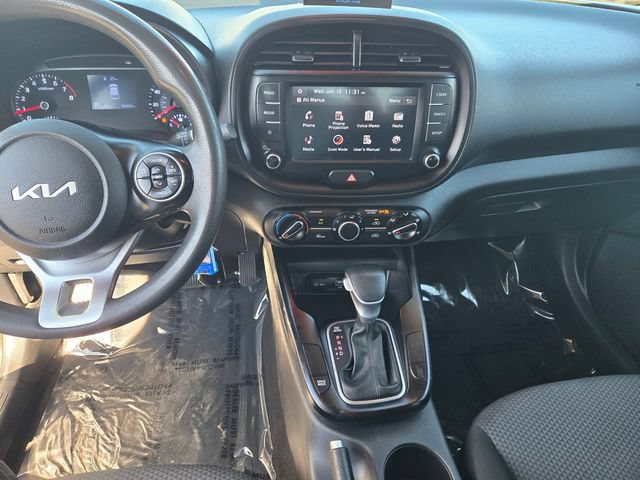 Used 2022 Kia Soul LX w/ Technology Package FWD image 16