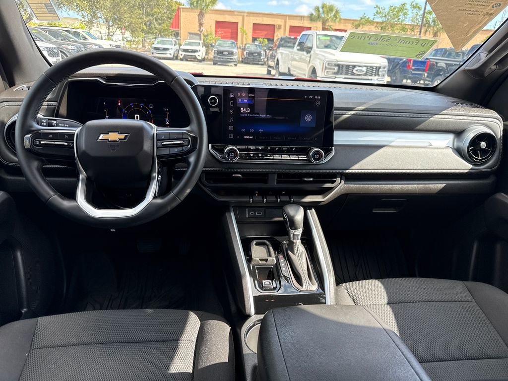 Used 2023 Chevrolet Colorado LT w/ LT Convenience Package II image 5