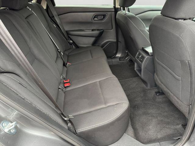 Used 2024 Nissan Rogue S image 7