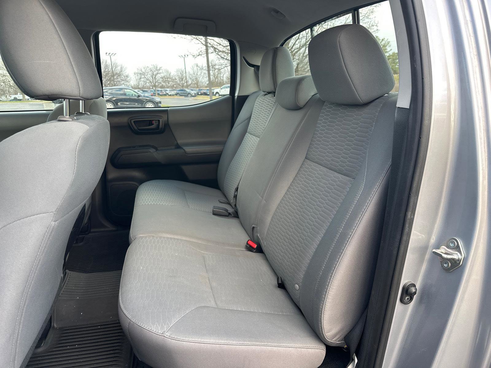 Used 2017 Toyota Tacoma SR image 12