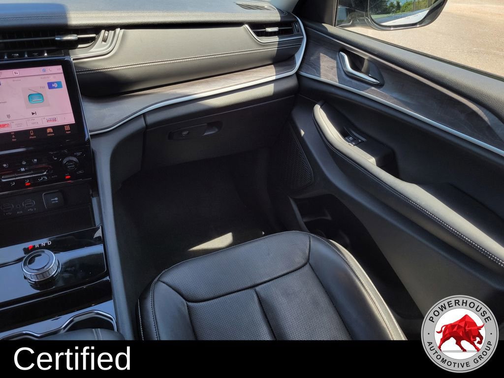Used 2023 Jeep Grand Cherokee Limited w/ Luxury Tech Group II RWD image 22