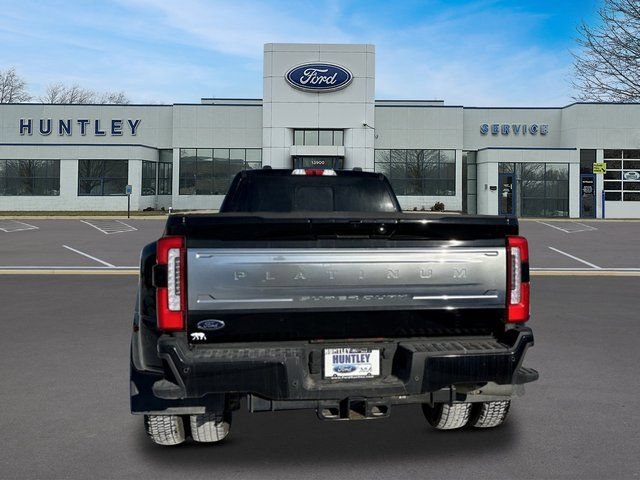 Certified 2025 Ford F450 Platinum w/ Platinum Plus Package AWD/4WD image 3