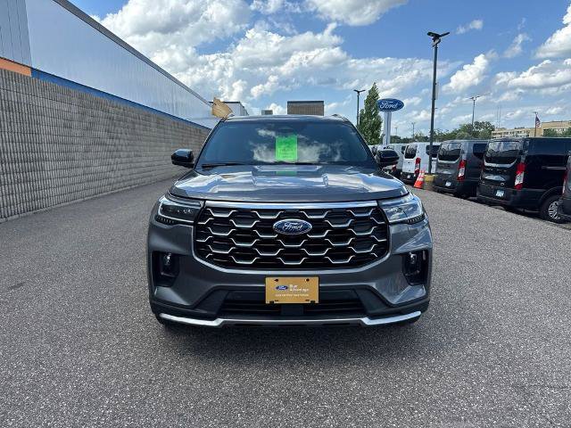 Certified 2025 Ford Explorer Platinum w/ Ultimate Package AWD/4WD image 2
