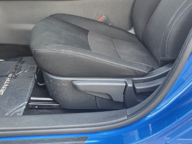 Used 2022 Nissan Sentra SV FWD image 15