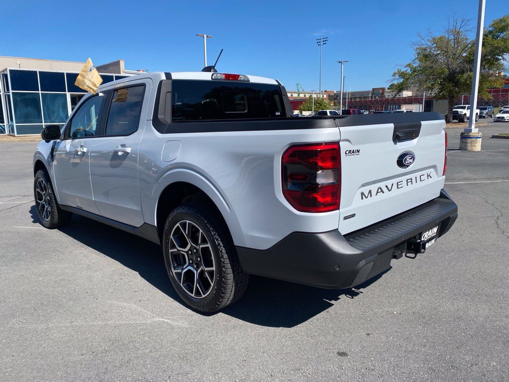 Certified 2025 Ford Maverick Lariat AWD/4WD image 5