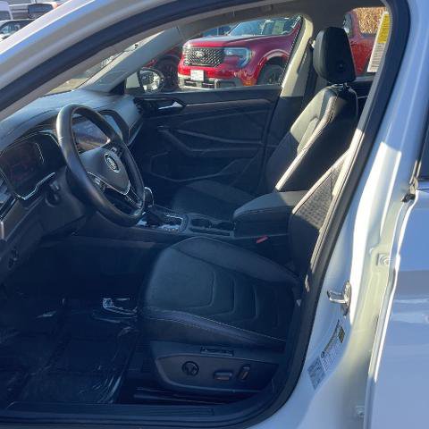 Used 2019 Volkswagen Jetta SEL Premium image 11