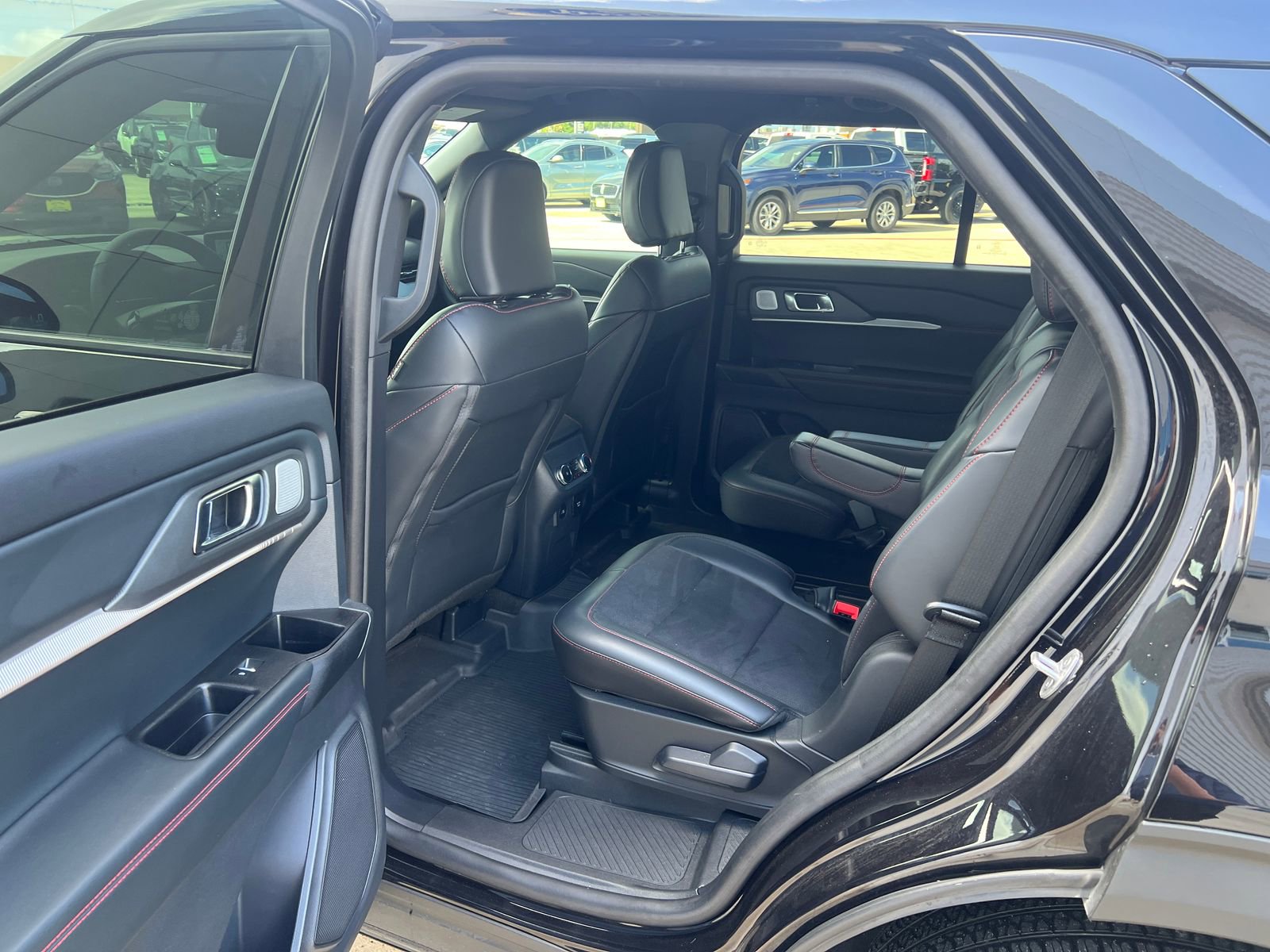 Certified 2025 Ford Explorer ST w/ Sun And Sound Package AWD/4WD image 11