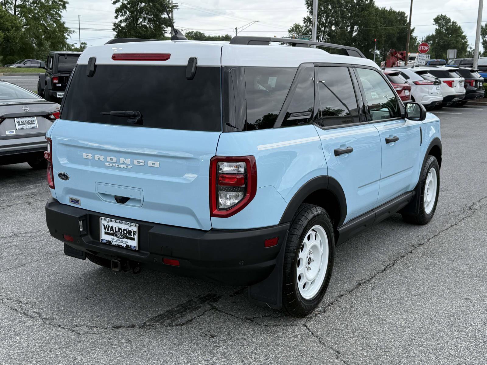 Certified 2024 Ford Bronco Sport Heritage w/ Heritage Convenience Package AWD/4WD image 2