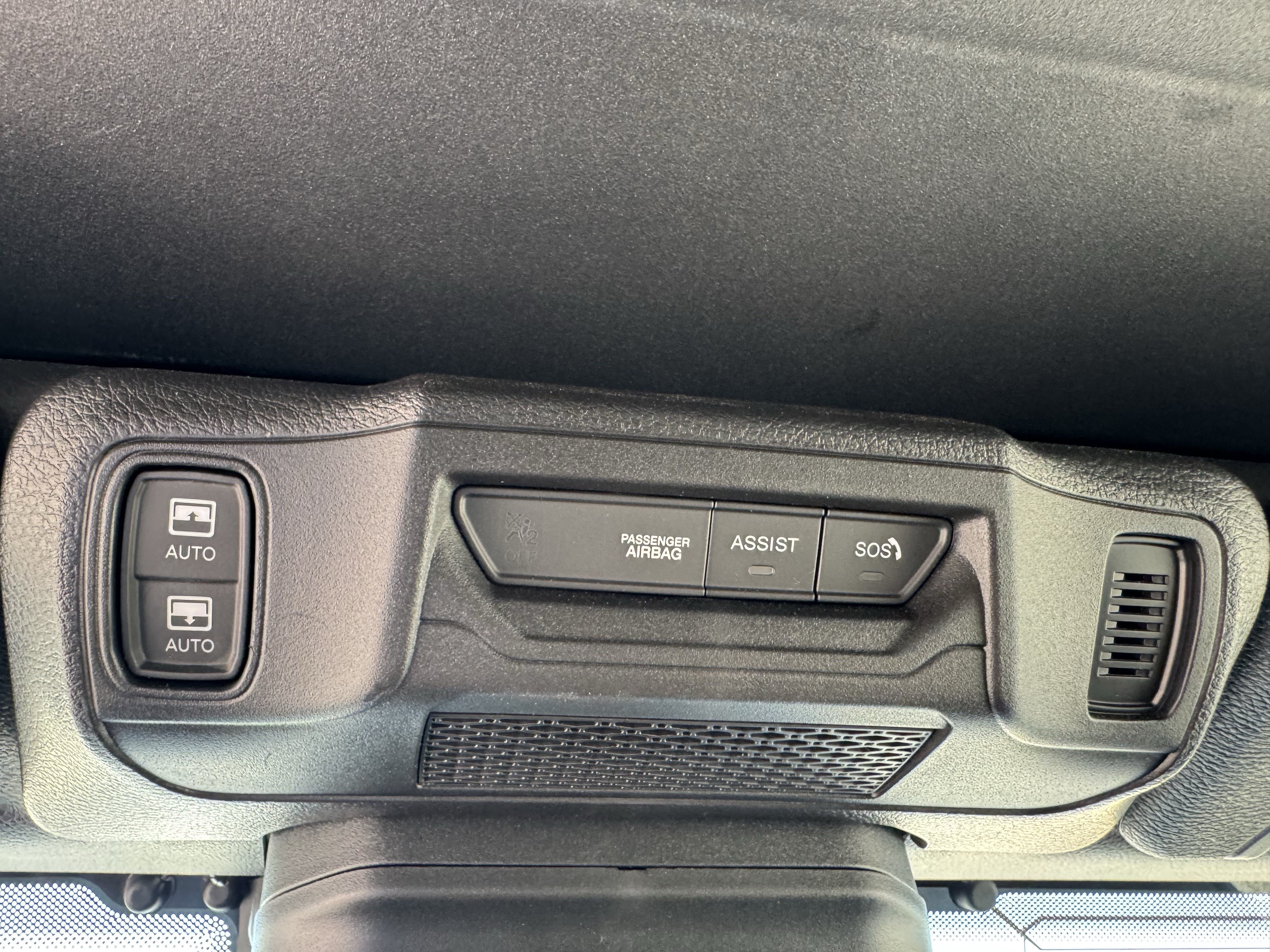 Used 2024 Jeep Wrangler Unlimited Rubicon AWD/4WD image 27