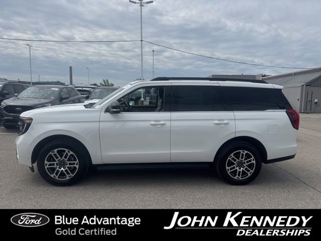 Certified 2025 Ford Expedition Active AWD/4WD image 3