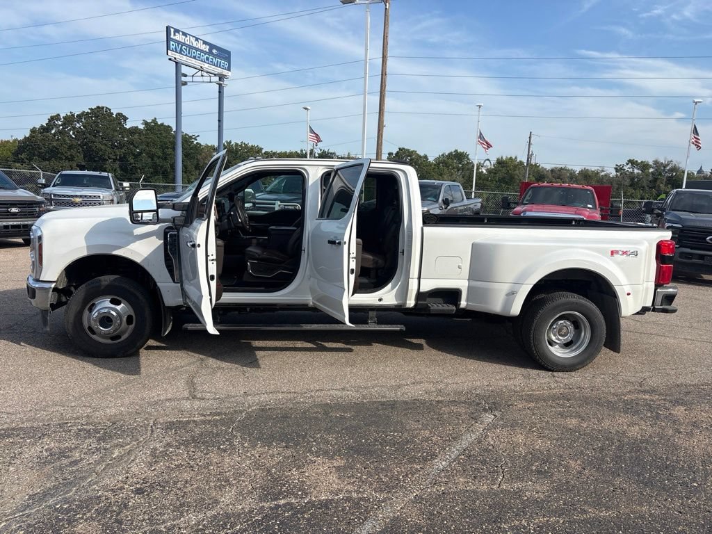 Certified 2024 Ford F350 King Ranch w/ Chrome Package AWD/4WD image 4