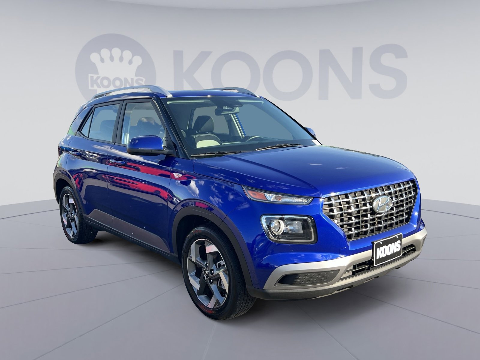 Used 2025 Hyundai Venue SEL FWD image 18