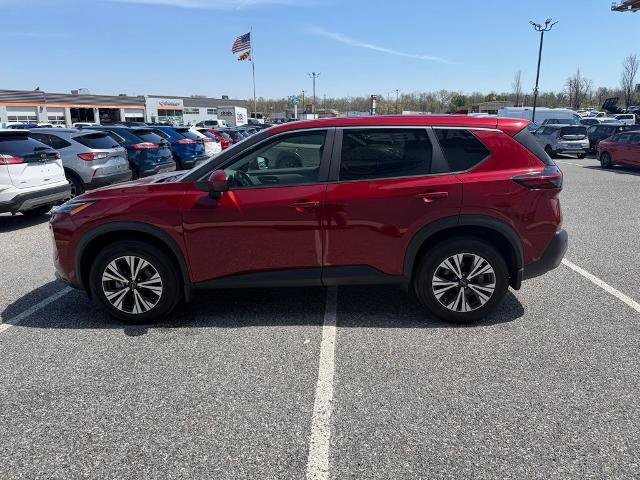 Used 2023 Nissan Rogue SV AWD/4WD image 2