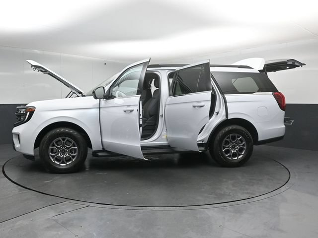 Certified 2025 Ford Expedition Active AWD/4WD image 56