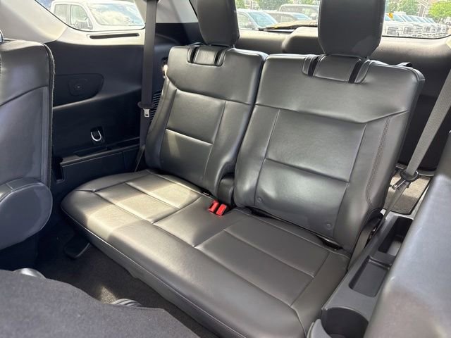 Certified 2025 Ford Explorer Active w/ Active Comfort Package AWD/4WD image 17