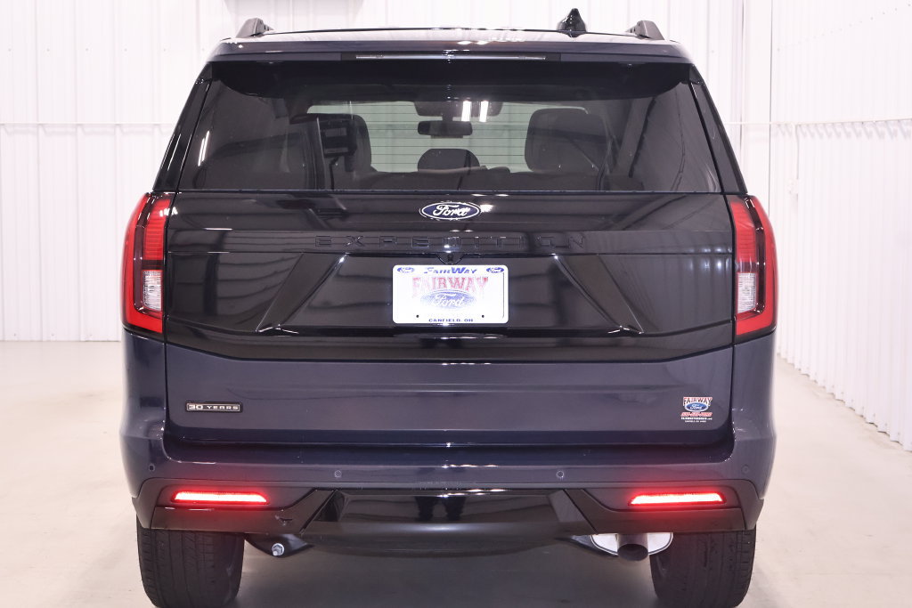 Certified 2027 Ford Expedition Platinum AWD/4WD image 9